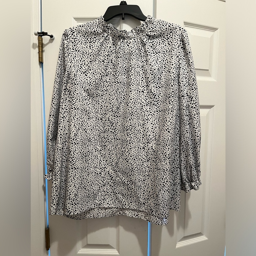 Black/white Dalmatian print Longsleeve top with ruffles, XL